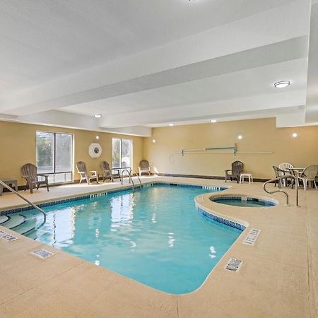 Comfort Suites Брансуик Экстерьер фото