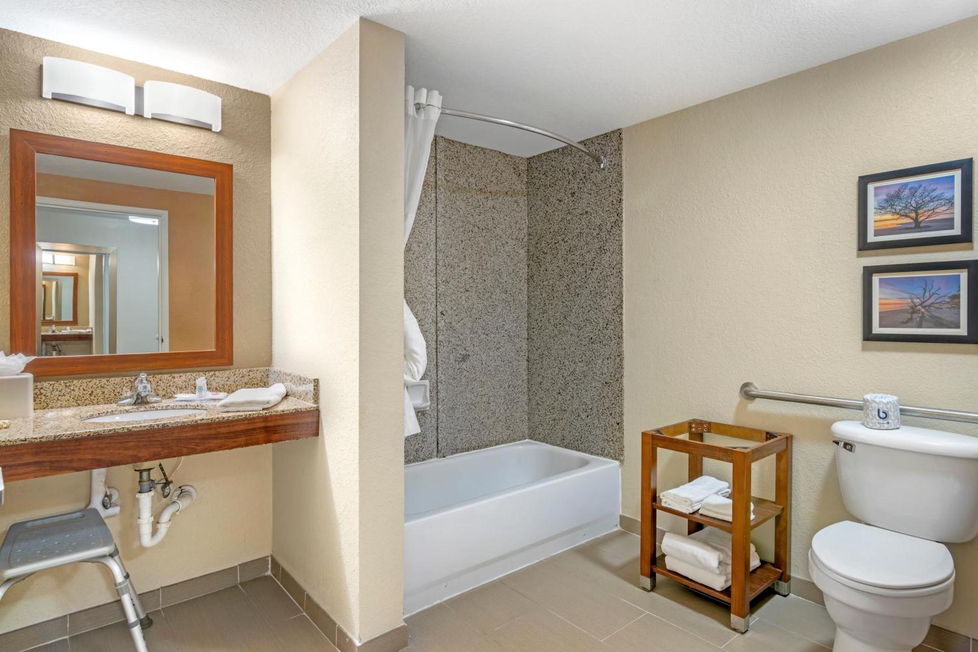 Comfort Suites Брансуик Экстерьер фото