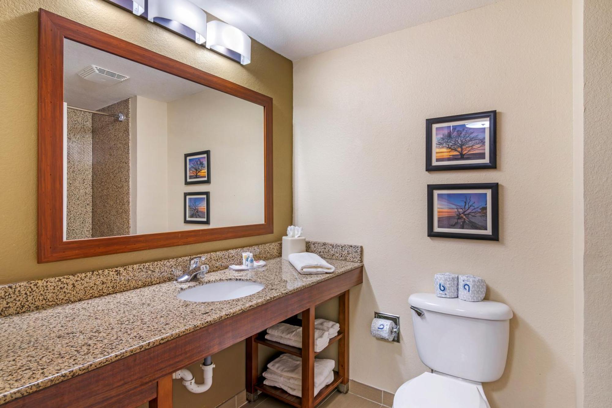 Comfort Suites Брансуик Экстерьер фото